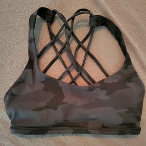 Lululemon Free To Be Sports Bra